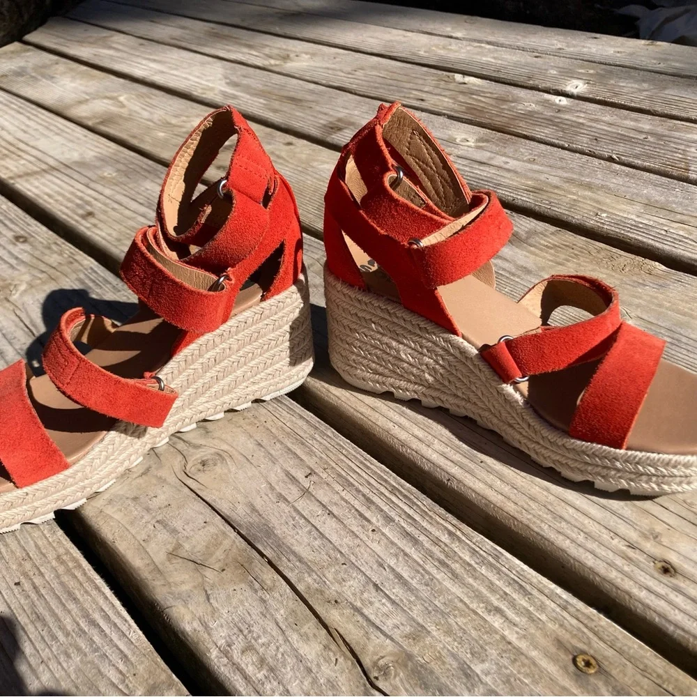 Sorel Red Suede Wedge Sandals - Picture 3 of 7